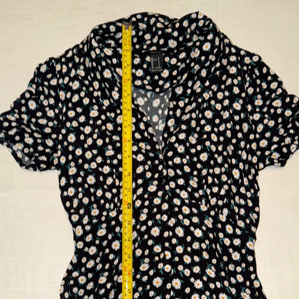 Forever 21 Juniors Black White Floral Short Sleeve Button down Mini Dress Size S - Picture 10 of 13